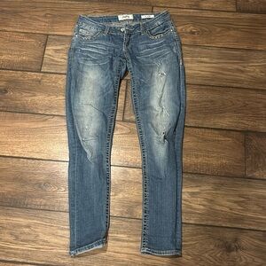 Buckle daytrip Leo skinny 26R jeans, great condition, lower rise
